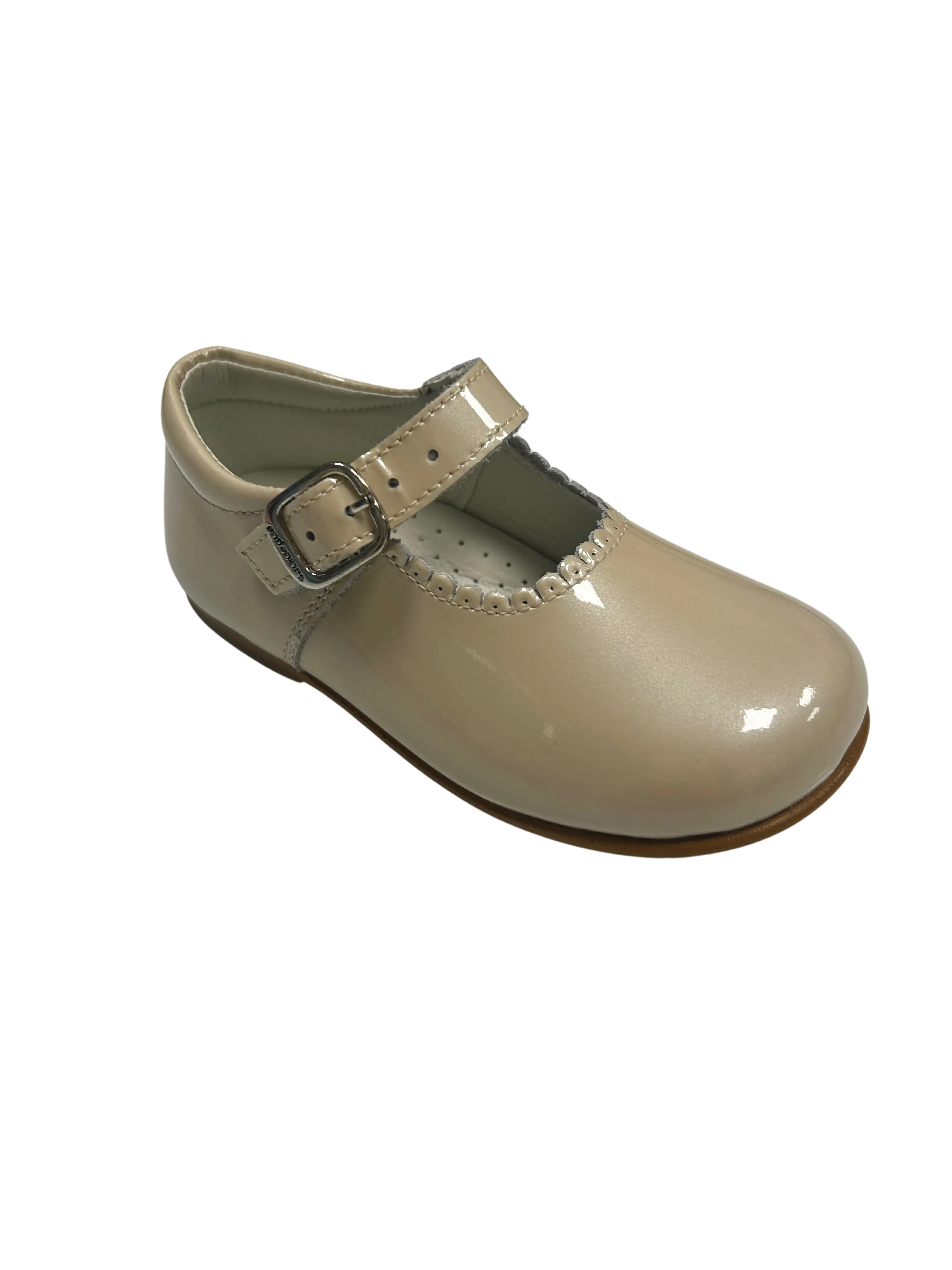 Andanines Girls Beige Pearlescent Patent Mary Janes With Scallop Edging