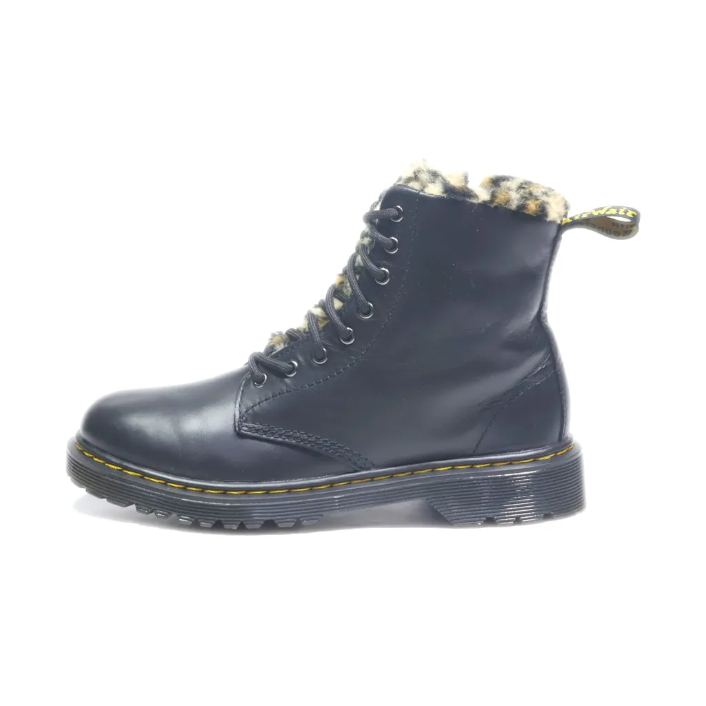 Dr. Martens Snow Boots Leather Black Colour For Women