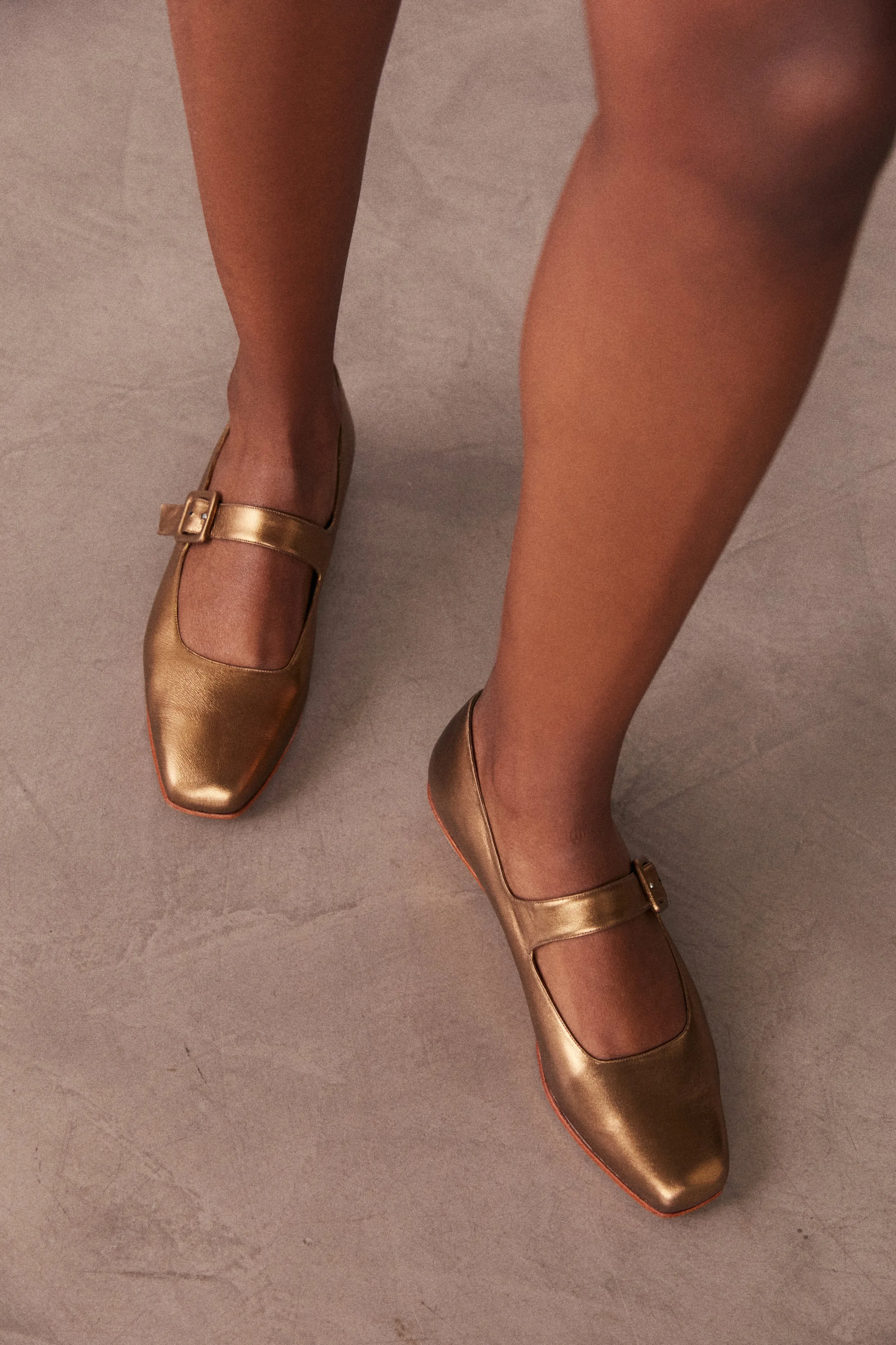 Eugenia Flat in Bronze