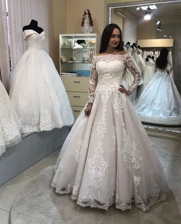 Gorgeous Lace Applique Wedding Dress Boat Neck Long Sleeve Chapel Train A-line Bridal Dress OKW24